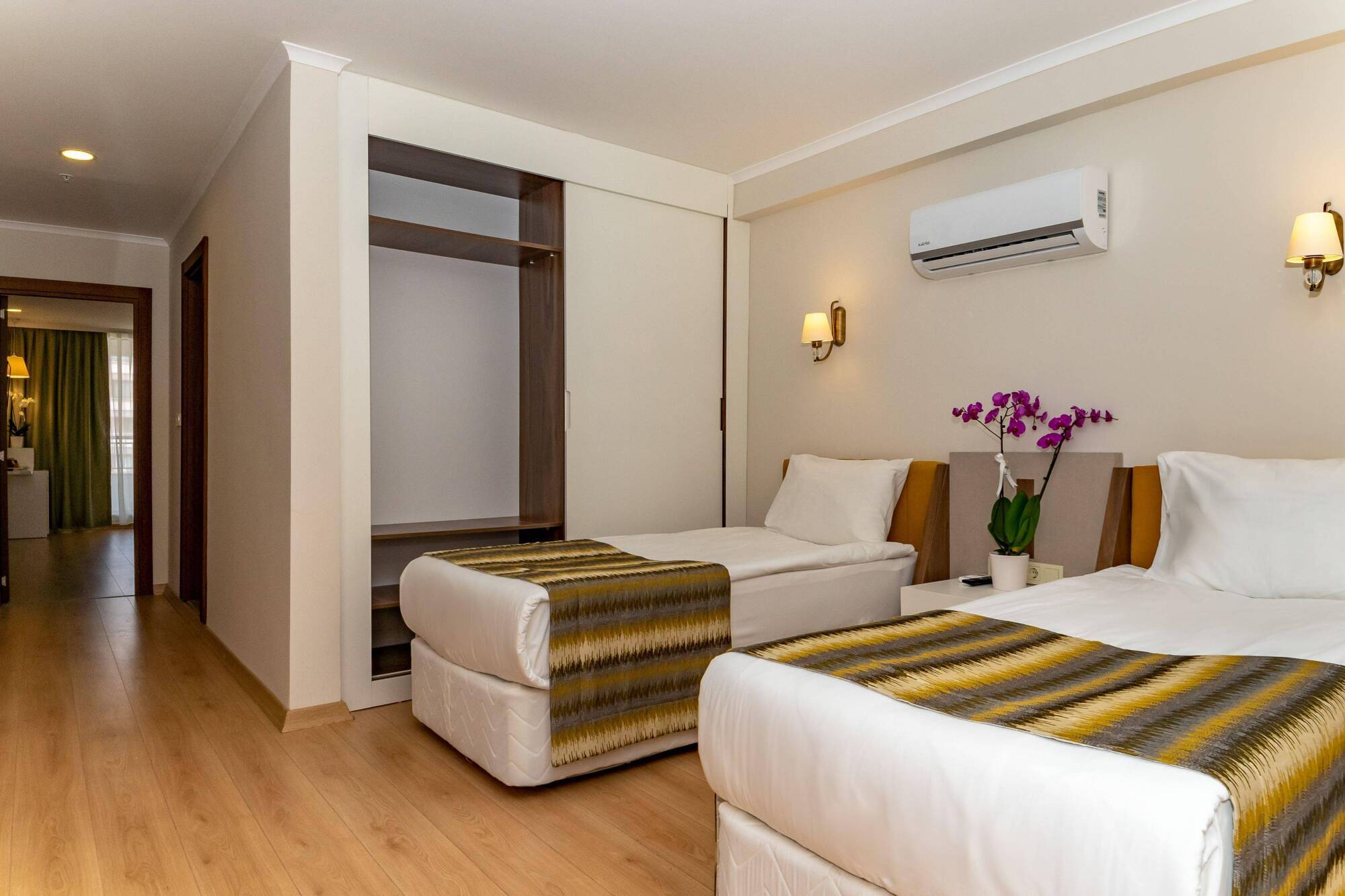 Euphoria Comfort Beach Alanya Mahmutlar Exterior photo